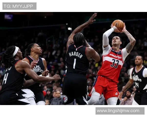 NBA篮网对快船精彩对决直播全程回顾与分析