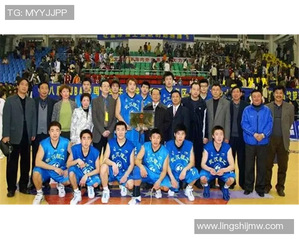 武汉篮球队心理素质深度对比分析与提升策略探讨 武汉篮球队心理素质深度对比分析与提升策略探讨