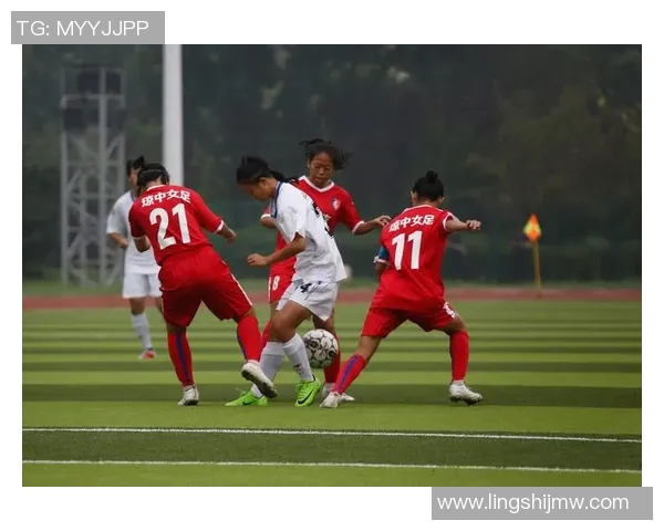 足球明星精彩瞬间集锦全景展示让你领略绿茵场上的风采与魅力 足球明星精彩瞬间集锦全景展示让你领略绿茵场上的风采与魅力