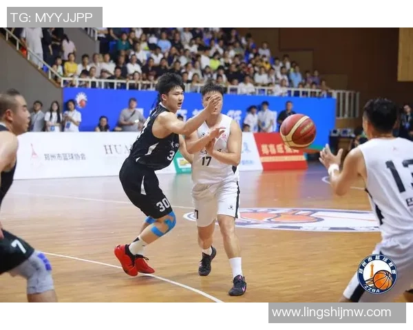 广州篮球队灵活性变革引发热议探讨球队未来发展新方向 广州篮球队灵活性变革引发热议探讨球队未来发展新方向